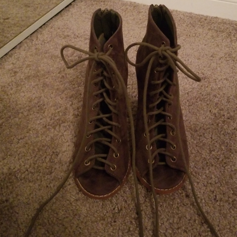 Olive green suede Booties